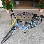 ホテル Nevada 3*