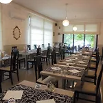 酒店 Nevada 3*
